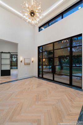 Empty room, Interior, Pendant Lights, Wood Texture Flooring