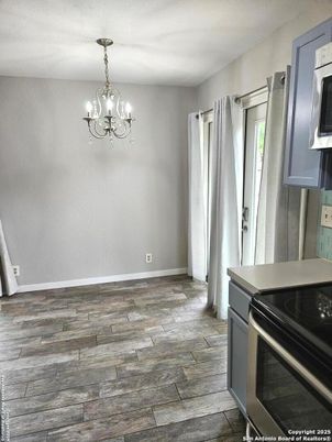 Chandelier, Interior, Kitchen, Wood Texture Flooring