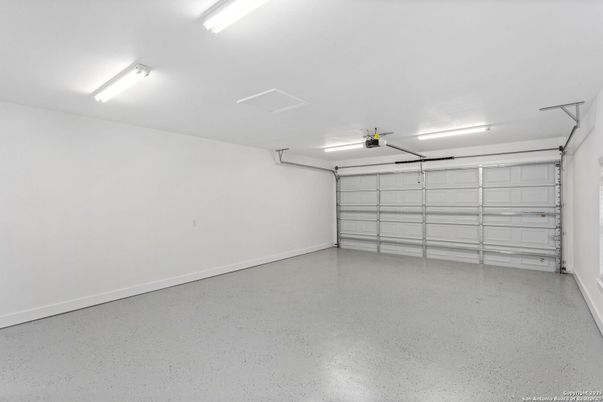 Garage, Interior