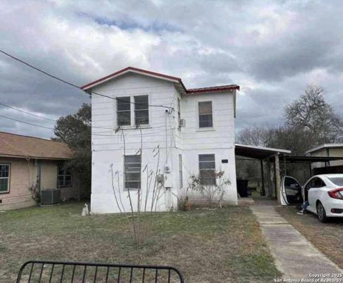 Exterior, Facade, None