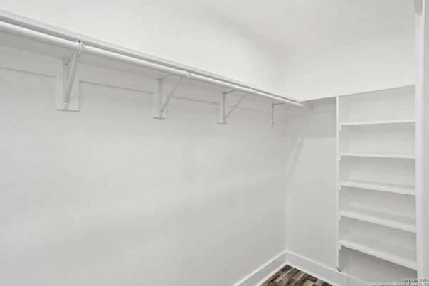 Interior, Walk-in Closets