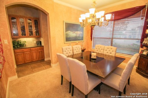 Chandelier, Dining room, Interior