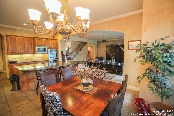 Chandelier, Dining room, Interior, Kitchen, Recessed Lighting