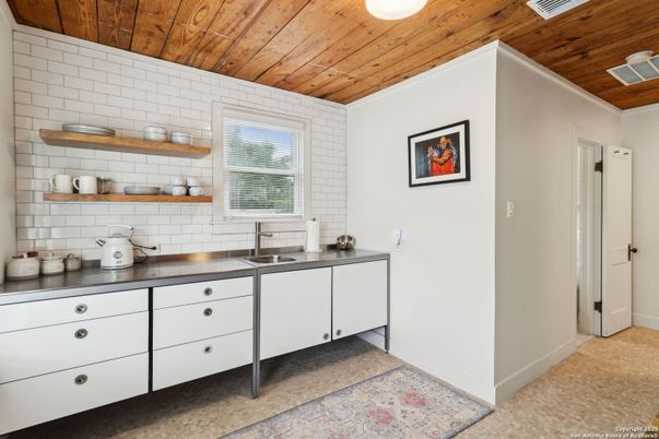 Interior, Kitchen, Wooden Ceilings