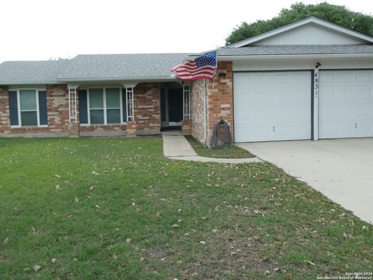 Attached, Exterior, Facade, Brick Facade, Ranch