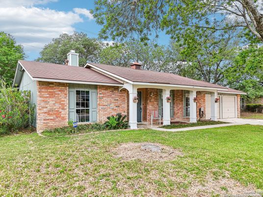 Attached, Exterior, Facade, Brick Facade, Ranch