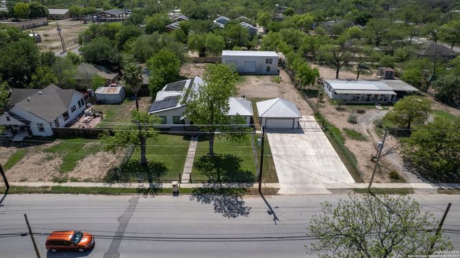 Exterior, Drone