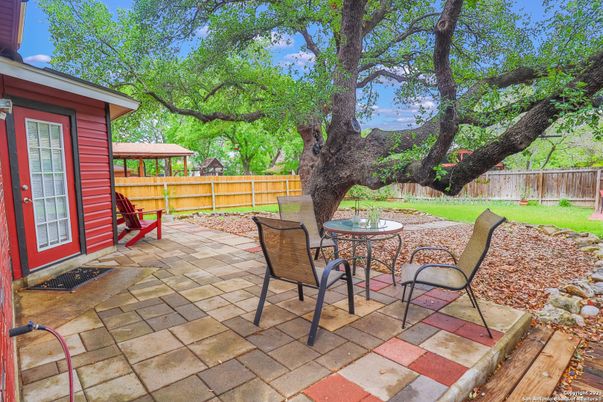 Backyard, Exterior