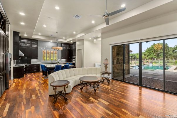 Chandelier, Dining room, Interior, Kitchen, Pendant Lights, Recessed Lighting, Wood Texture Flooring