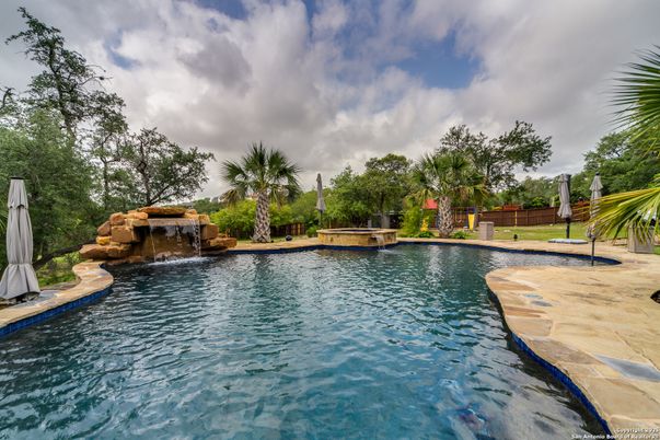 Exterior, Lake, Pool