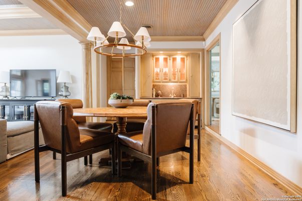 Chandelier, Dining room, Interior, Recessed Lighting, Wood Texture Flooring