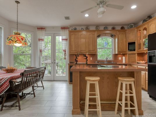 Dining room, Interior, Kitchen, Pendant Lights, Recessed Lighting