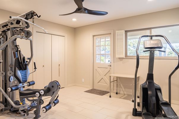 Fitness Equipment, Interior, Recessed Lighting