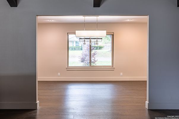 Empty room, Interior, Pendant Lights, Recessed Lighting, Wood Texture Flooring