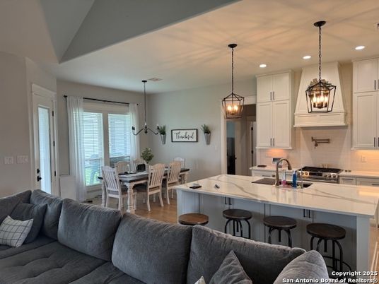 Dining room, Interior, Kitchen, Living room, Pendant Lights, Recessed Lighting, Stainless Steel Appliances