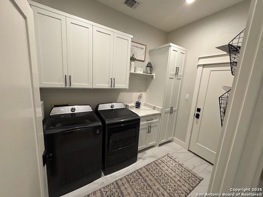 Interior, Marble, Recessed Lighting, Washer