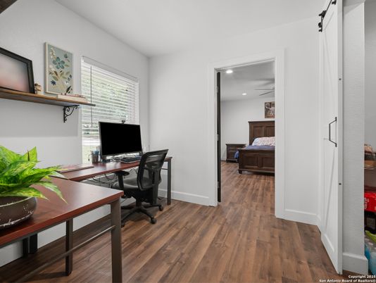 Home Office, Interior, Recessed Lighting, Wood Texture Flooring