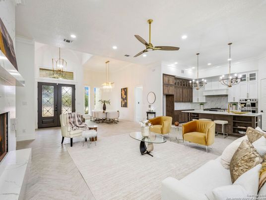 Chandelier, Dining room, Interior, Kitchen, Living room, Pendant Lights, Recessed Lighting, Stainless Steel Appliances