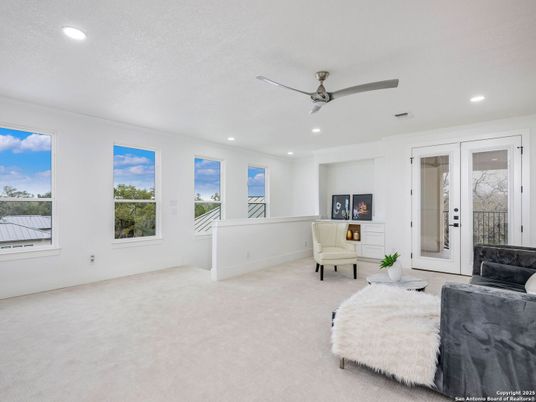 Fireplace, Interior, Recessed Lighting