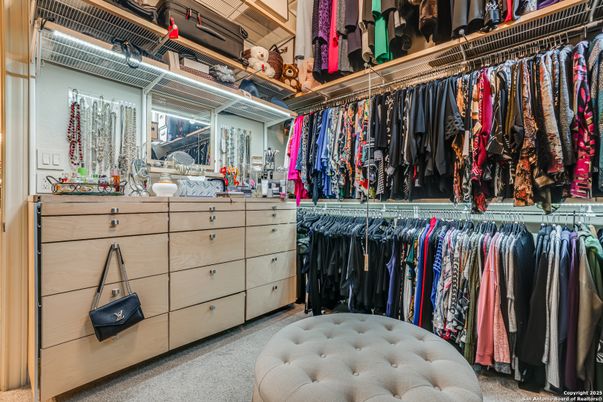 Interior, Walk-in Closets