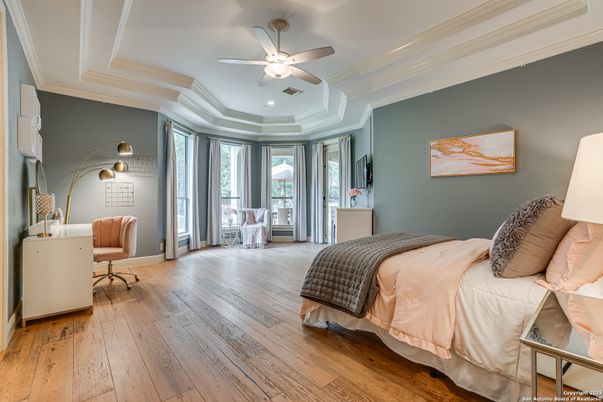 Bedroom, Home Office, Interior, Recessed Lighting, Wood Texture Flooring