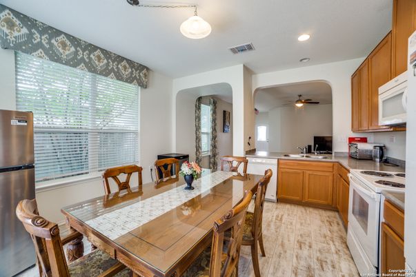 Dining room, Interior, Kitchen, Recessed Lighting
