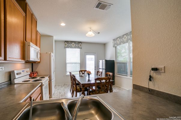Dining room, Interior, Kitchen, Recessed Lighting