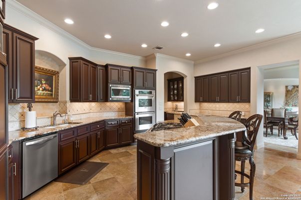 Dining room, Interior, Kitchen, Recessed Lighting, Stainless Steel Appliances