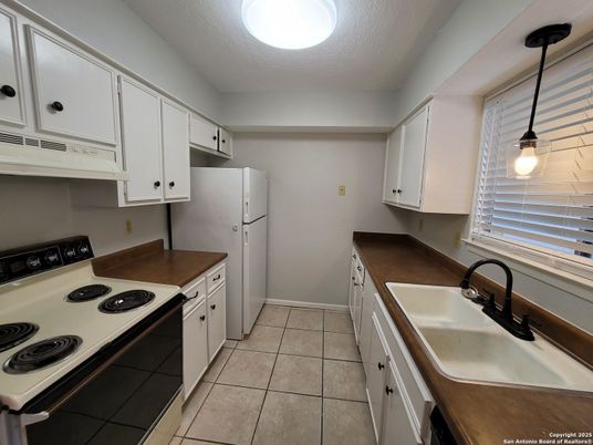 Interior, Kitchen, Pendant Lights
