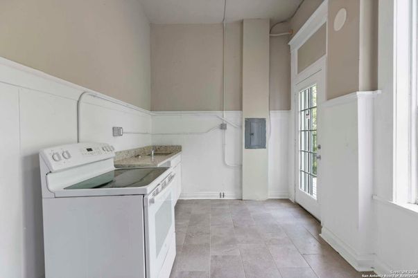 Interior, Washer