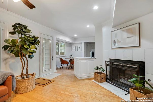 Dining room, Fireplace, Interior, Recessed Lighting, Wood Texture Flooring