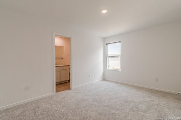 Bathroom, Empty room, Interior, Recessed Lighting