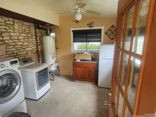 Interior, Stone Walls, Washer