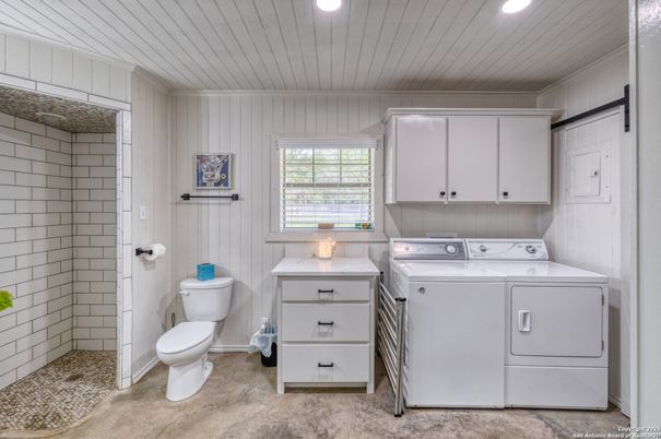 Bathroom, Interior, Recessed Lighting, Washer