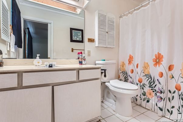 Bathroom, Interior