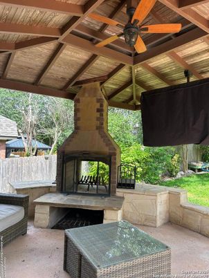 Exterior, Fireplace