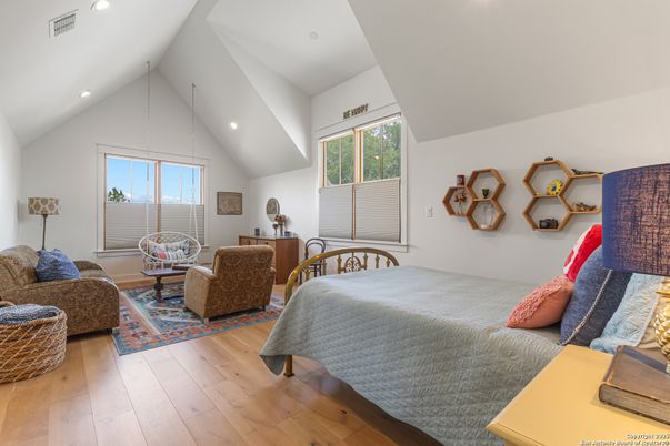 Bedroom, Interior, Living room, Recessed Lighting, Wood Texture Flooring