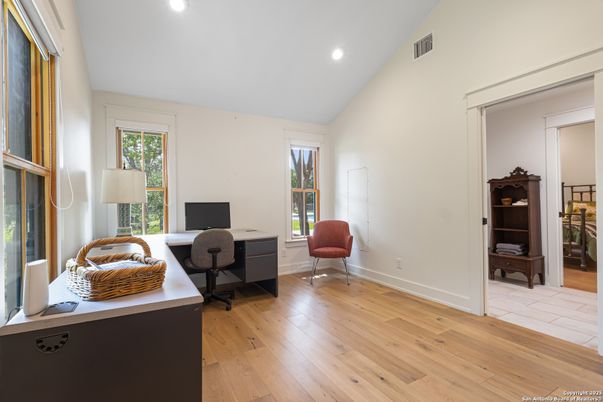 Home Office, Interior, Recessed Lighting, Wood Texture Flooring