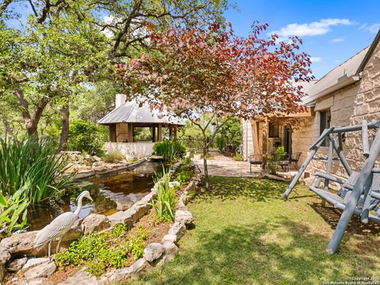 Backyard, Exterior, Lake