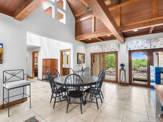 Dining room, Interior, Recessed Lighting, Wooden Beams, Wooden Ceilings