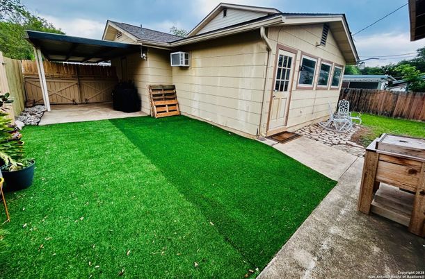 Backyard, Exterior