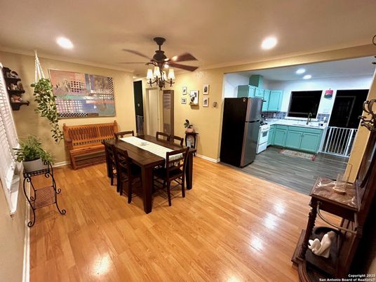 Dining room, Interior, Kitchen, Recessed Lighting, Wood Texture Flooring