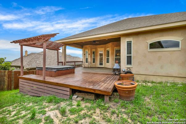 Exterior, Hot Tub