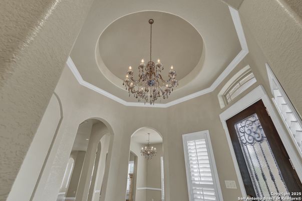 Chandelier, Interior