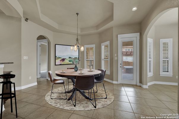 Dining room, Interior, Pendant Lights, Recessed Lighting