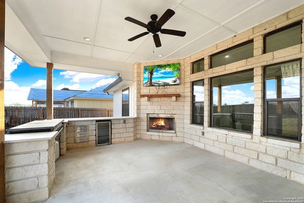 Exterior, Fireplace