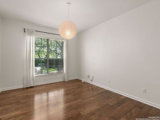 Empty room, Interior, Pendant Lights, Wood Texture Flooring