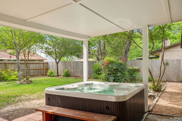 Exterior, Hot Tub