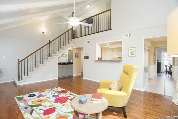 Interior, Recessed Lighting, Wood Texture Flooring