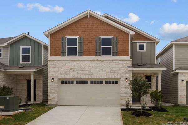 Attached, Exterior, Facade, American Craftsman
